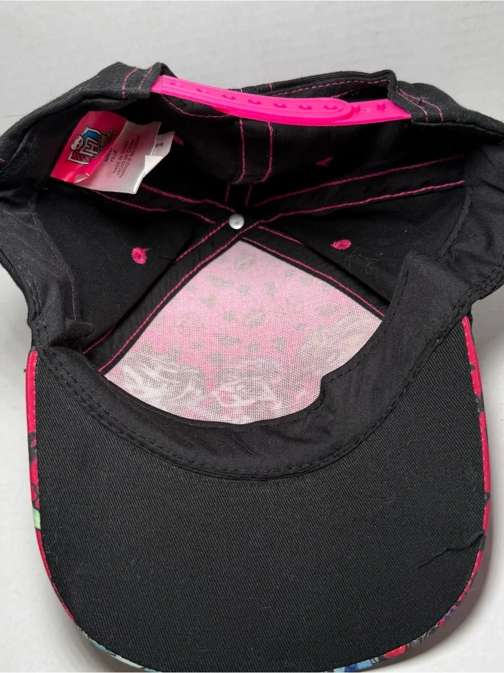 NEW NWT Monster High Adjustable Kids Girls Youth Hat